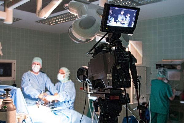 Live-Übertragung aus dem Operationssaal